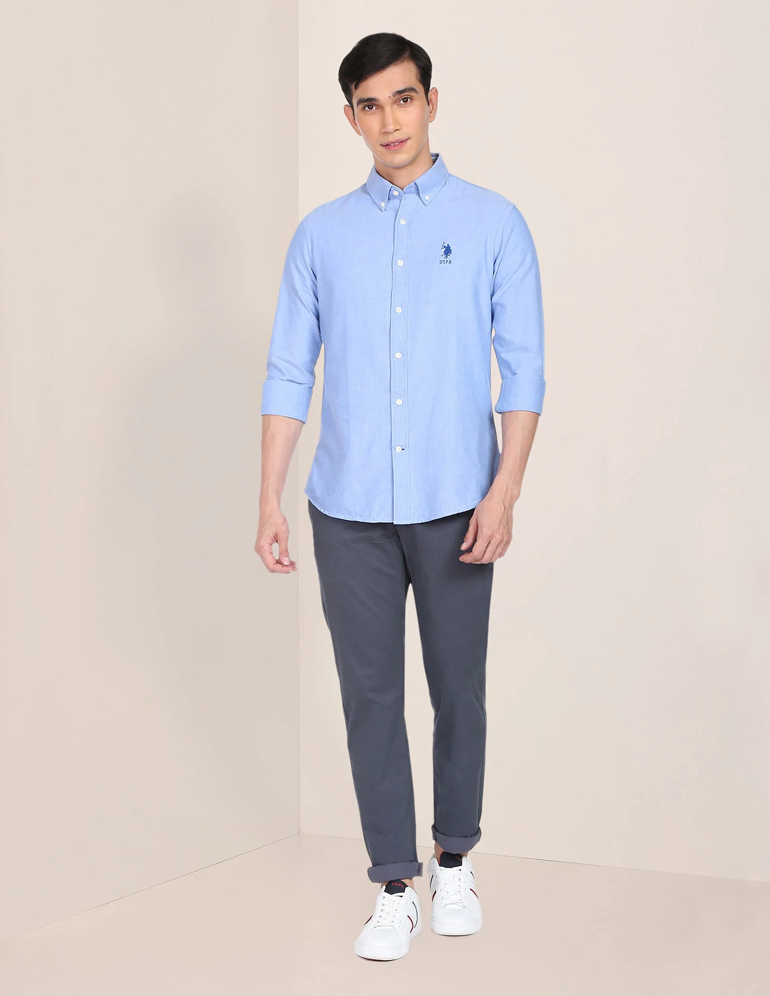 Men Blue Button-down Collar Solid Casual Shirt - Image 3
