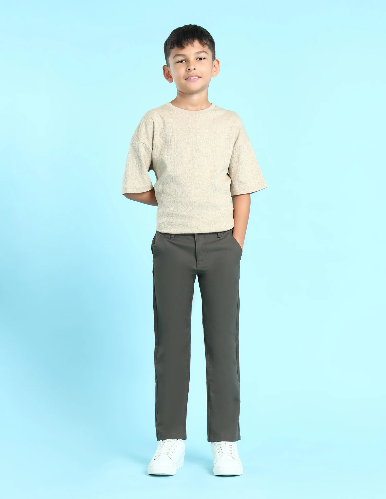 Mid Rise Twill Solid Trousers - Image 3