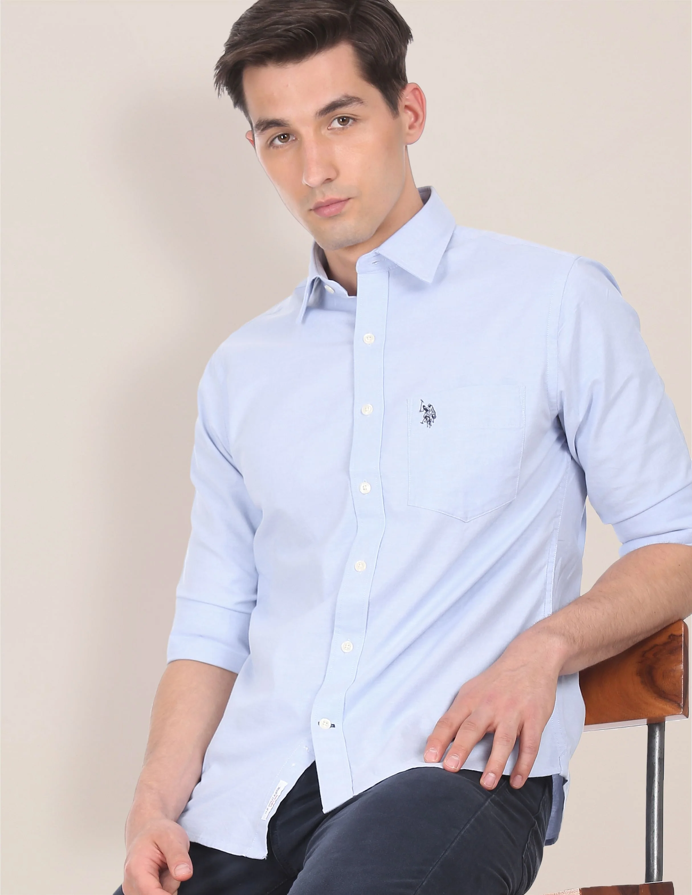 Spread Collar Solid Casual Shirt - Image 5